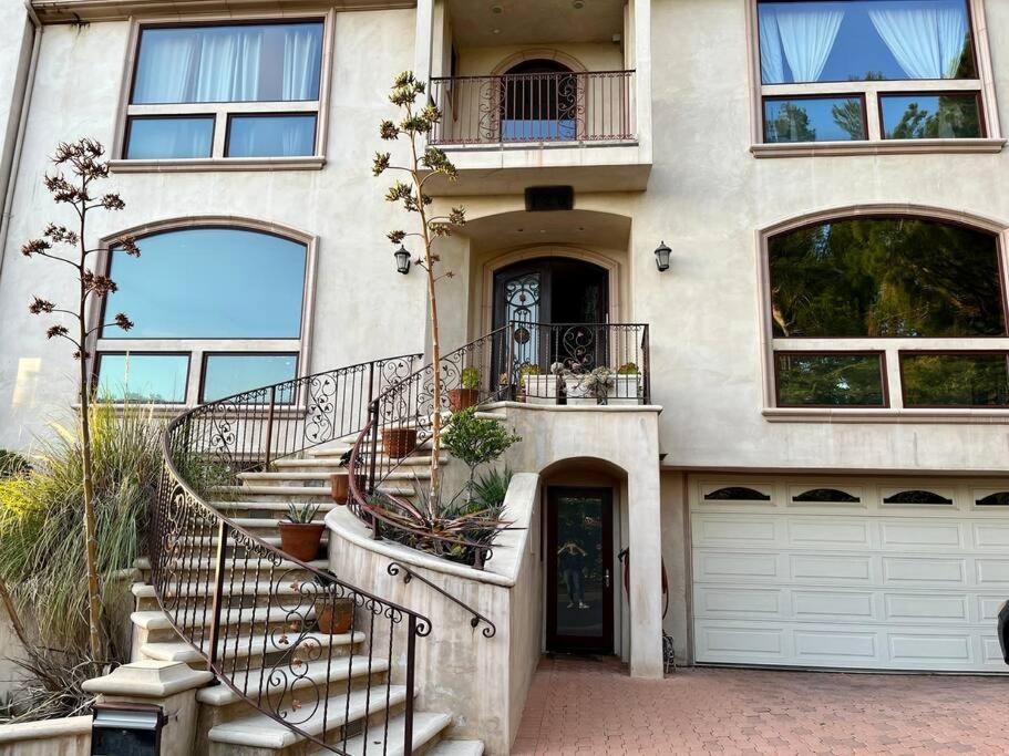 Holiday At Halliday Los Angeles Extérieur photo
